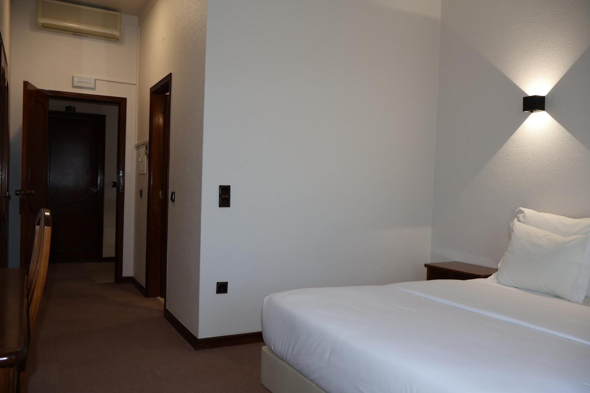 Hotel Santhyago Trofa Camera foto